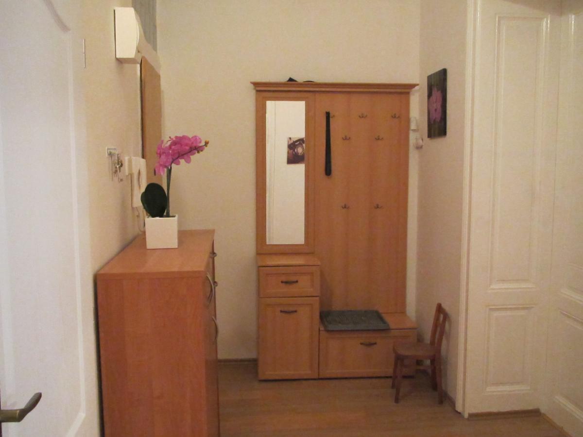 Apartment Fairy Tale كارلوفي فاري المظهر الخارجي الصورة