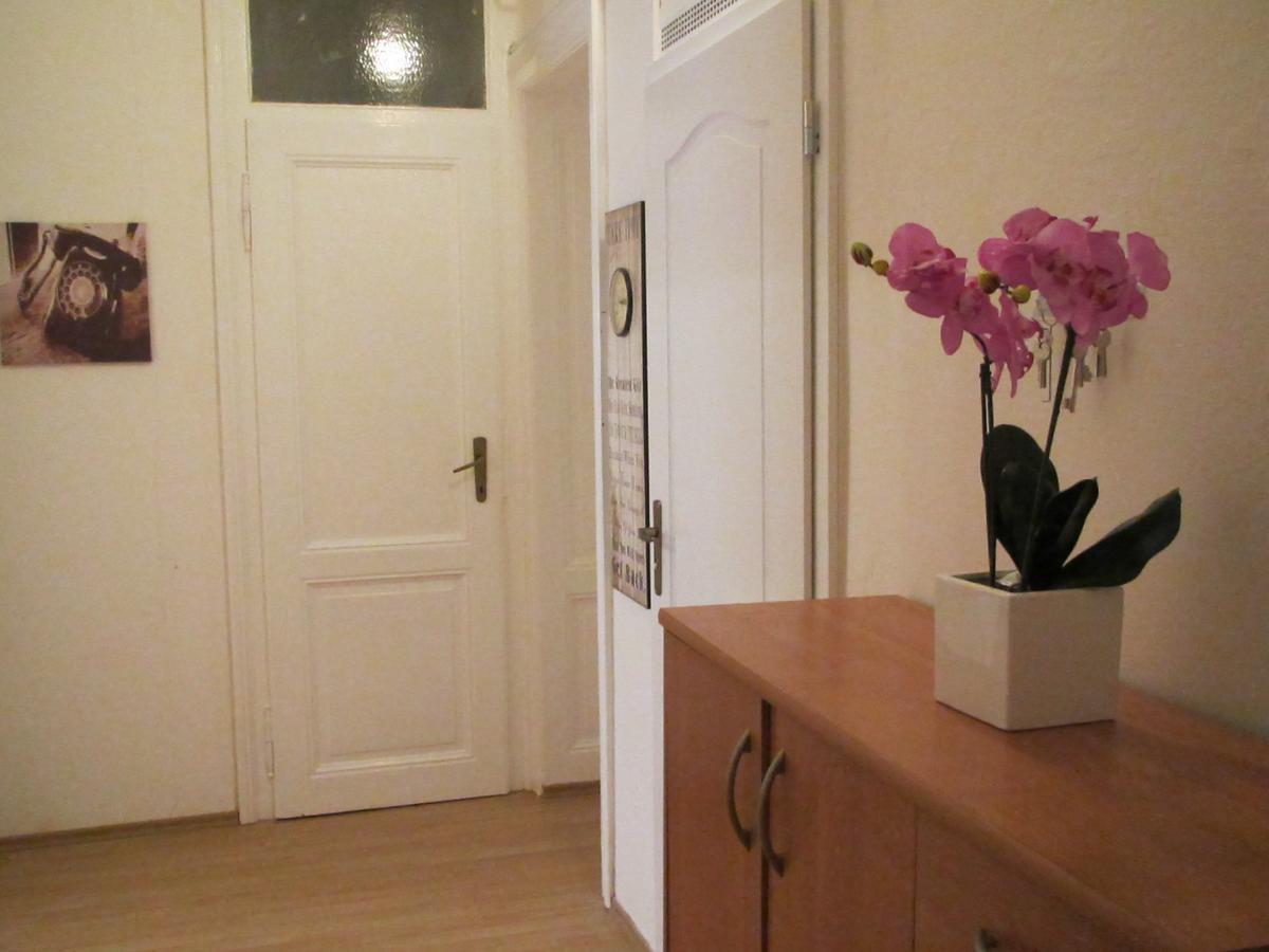 Apartment Fairy Tale كارلوفي فاري المظهر الخارجي الصورة
